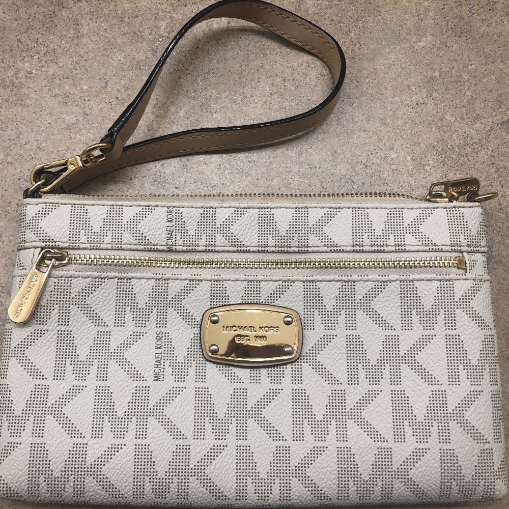 Michael Kors Wristlet Clutch